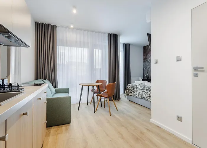 Stylowe Very Berry W Poznaniu Z Parkingiem I Balkonem By Renters Poznań