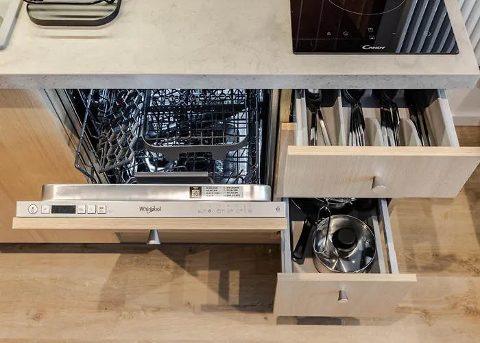 Stylowe Very Berry W Poznaniu Z Parkingiem I Balkonem By Renters Lägenhet *