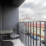 Stylowe Very Berry W Poznaniu Z Parkingiem I Balkonem By Renters * Poznań