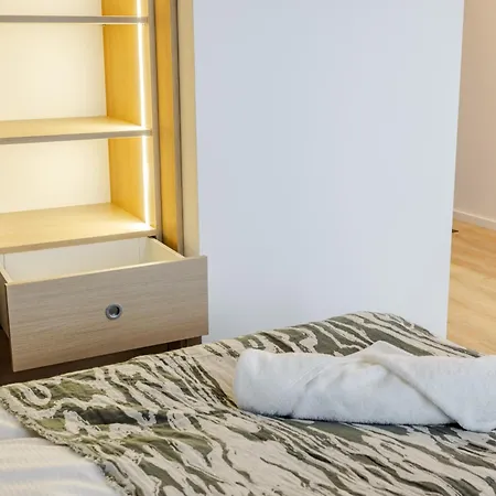 Stylowe Very Berry W Poznaniu Z Parkingiem I Balkonem By Renters