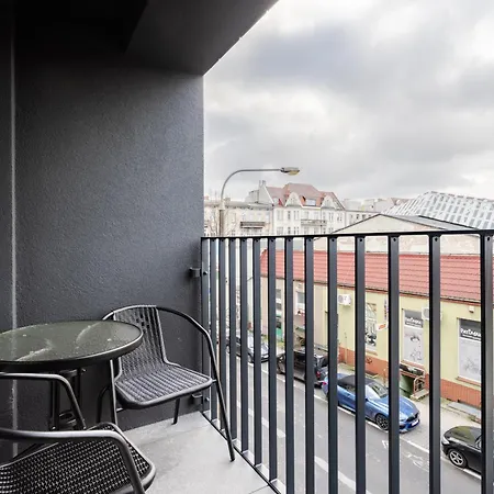 Stylowe Very Berry W Poznaniu Z Parkingiem I Balkonem By Renters * Poznań