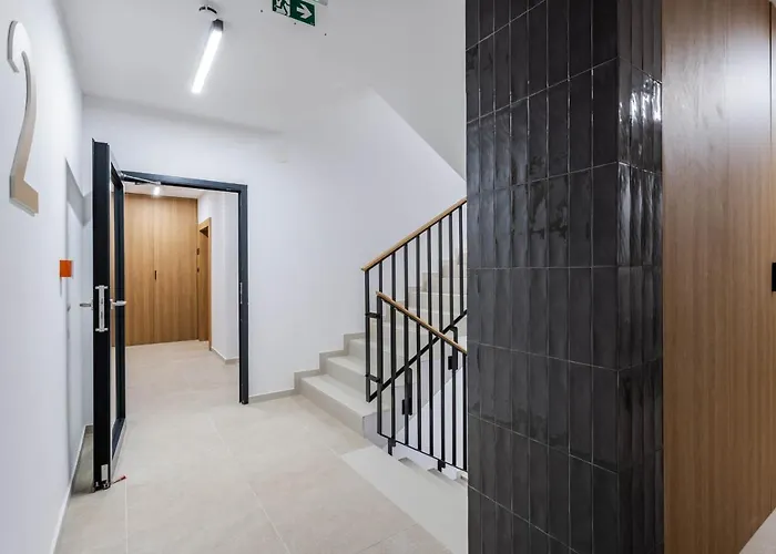 Stylowe Very Berry W Poznaniu Z Parkingiem I Balkonem By Renters * 포즈난